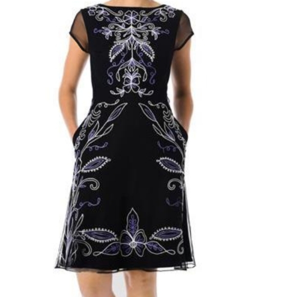 eshakti Dresses & Skirts - Eshakti Filigree Embroidery Embelished Tulle Overlay Poplin Dress Size 8 Pockets